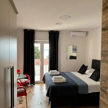 Simovic 3* Baška Voda